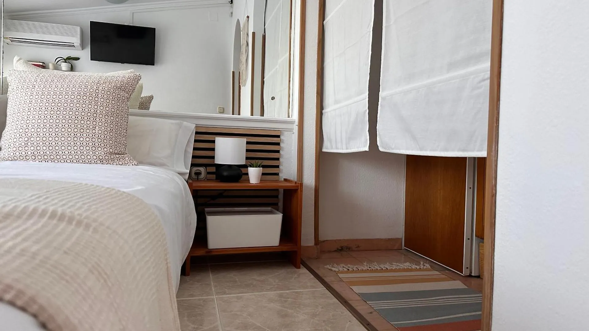 Carihuela Beach - Studio Torremolinos Apartment
